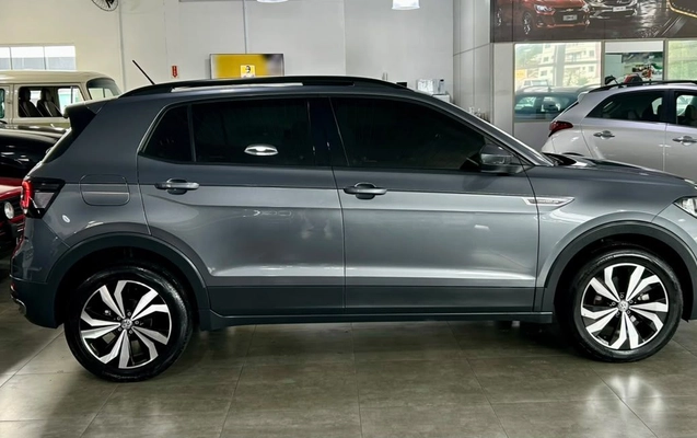 imagem-https://www.socarrao.com.br/sc-vehicle-images-prod/3815953/1789409510731-7c596402323842068f2d5729d71a5e5c_1789409473318.jpg