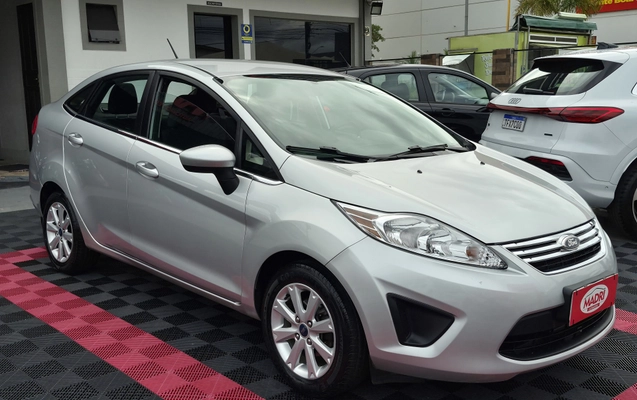 imagem-https://www.socarrao.com.br/sc-vehicle-images-prod/3815991/1789409674496-003_4af2d8d0c7ab87c907ed28085f7a4231.jpg