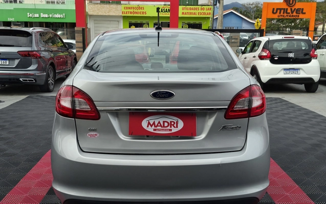 imagem-https://www.socarrao.com.br/sc-vehicle-images-prod/3815991/1789409674499-003_7db456e5e7dc256b1e256ae2f53d0df7.jpg