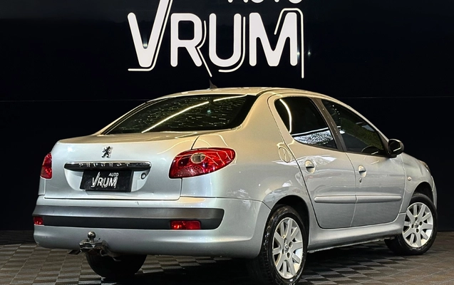 imagem-https://www.socarrao.com.br/sc-vehicle-images-prod/3815992/1789409675694-3_094729.jpg