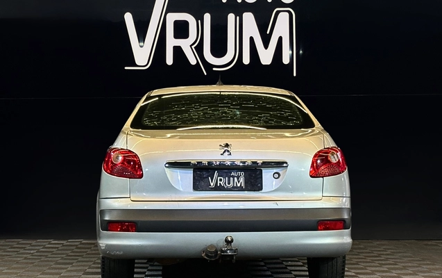 imagem-https://www.socarrao.com.br/sc-vehicle-images-prod/3815992/1789409675696-4_094729.jpg