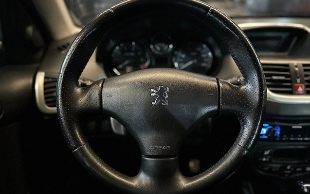 imagem-https://www.socarrao.com.br/sc-vehicle-images-prod/3815992/1789409675698-5_094729.jpg