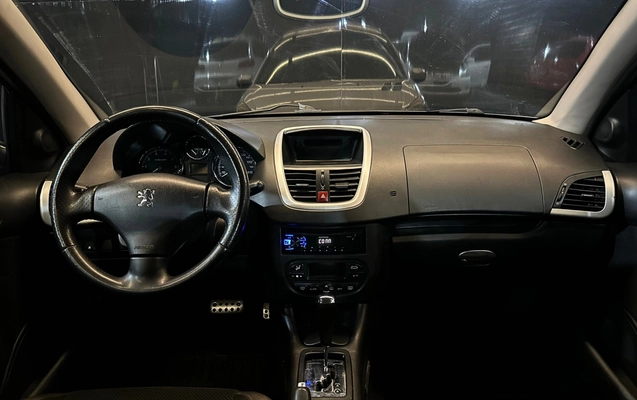 imagem-https://www.socarrao.com.br/sc-vehicle-images-prod/3815992/1789409675703-7_094729.jpg