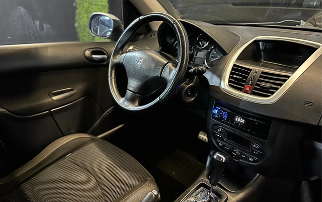 imagem-https://www.socarrao.com.br/sc-vehicle-images-prod/3815992/1789409675705-8_094729.jpg
