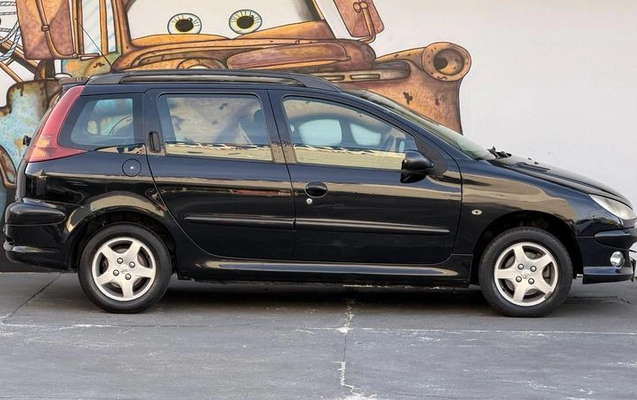 imagem-https://www.socarrao.com.br/sc-vehicle-images-prod/3816171/1789409945883-8276904_13_B_5d2063d382.jpeg