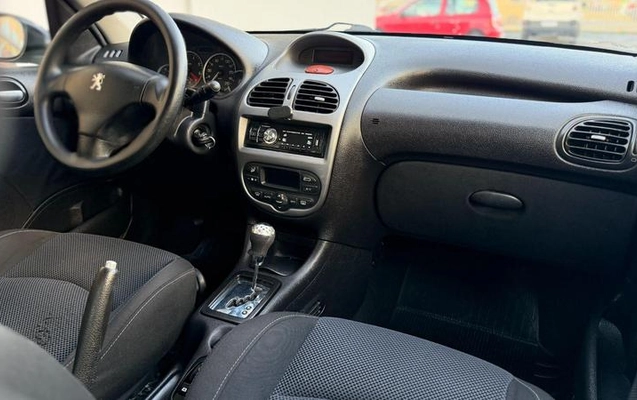 imagem-https://www.socarrao.com.br/sc-vehicle-images-prod/3816171/1789409945892-8276904_14_B_18f1354007.jpeg