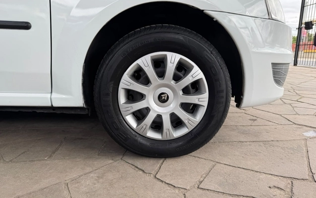 imagem-https://www.socarrao.com.br/sc-vehicle-images-prod/3816231/1789410125496-V2hhdHNBcHAgSW1hZ2UgMjAyNi0wOS0xNCBhdCAxNS4wMS4wNyAoMikuanBlZw.jpeg
