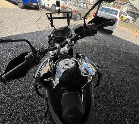 imagem-https://www.socarrao.com.br/sc-vehicle-images-prod/3816240/1789484587008-8475123_7_B_d1b0710256.jpeg