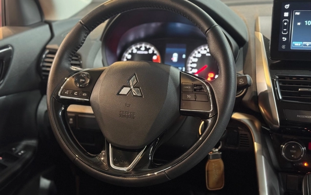 imagem-https://www.socarrao.com.br/sc-vehicle-images-prod/3816255/1789410229931-TUlUU1VCSVNIIEVjbGlwc2UgQ3Jvc3MgUlVTSCAtIDIwMjYgLSBDSU5aQSAtIFVBWjZINTMgKDE3KS5wbmc.png