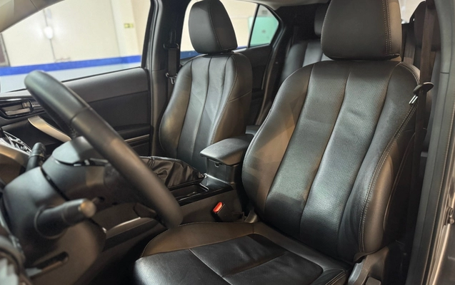 imagem-https://www.socarrao.com.br/sc-vehicle-images-prod/3816255/1789410230240-TUlUU1VCSVNIIEVjbGlwc2UgQ3Jvc3MgUlVTSCAtIDIwMjYgLSBDSU5aQSAtIFVBWjZINTMgKDE1KS5wbmc.png