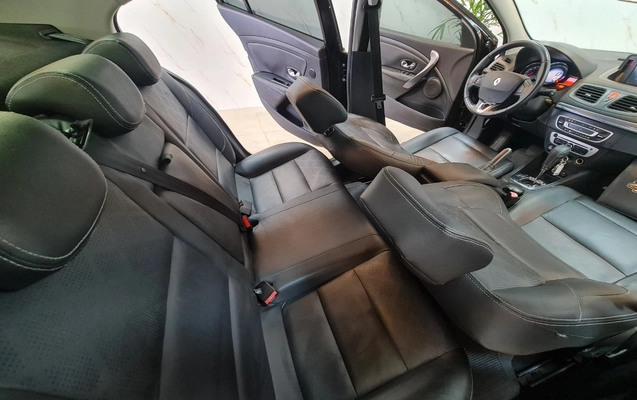 imagem-https://www.socarrao.com.br/sc-vehicle-images-prod/3816305/1789410370514-MTAuanBn.jpg