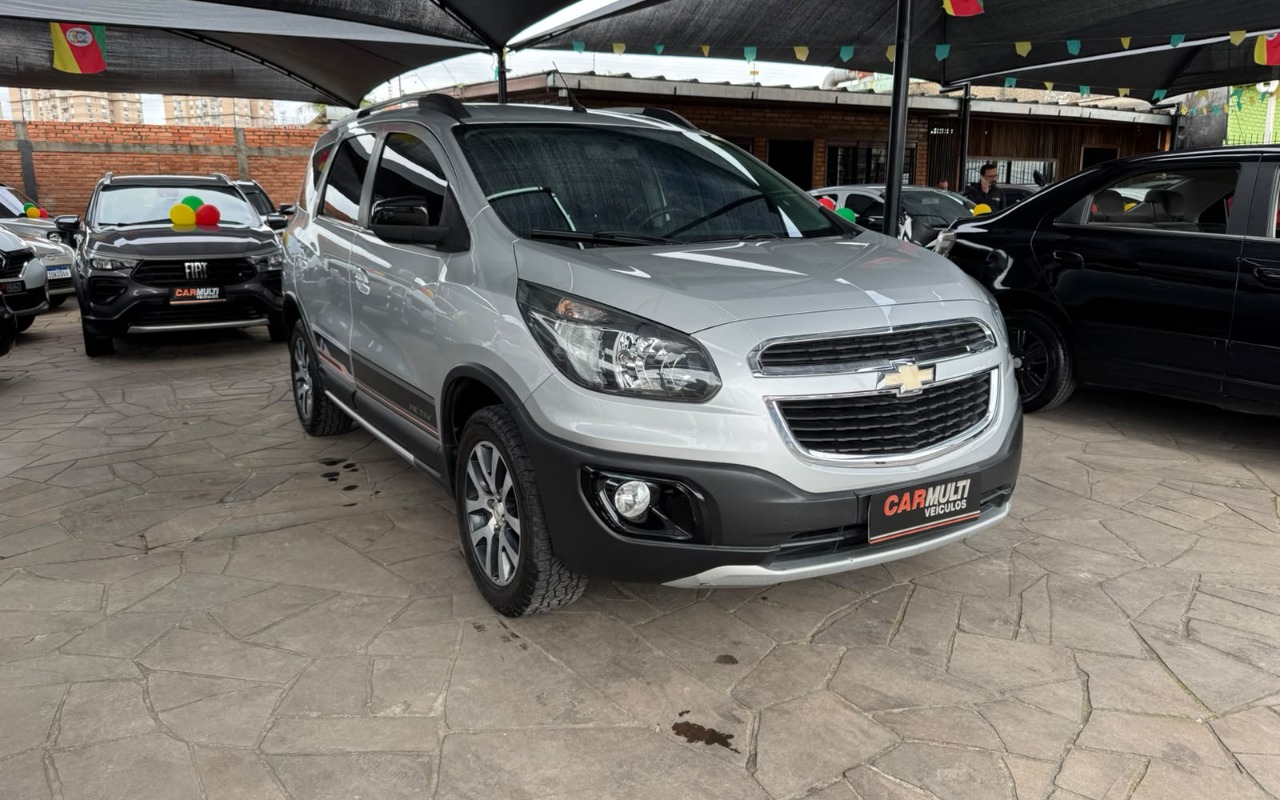 Chevrolet Spin 2016 Cinza — foto 1 de 3