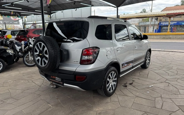 imagem-https://www.socarrao.com.br/sc-vehicle-images-prod/3816326/1789410453818-V2hhdHNBcHAgSW1hZ2UgMjAyNi0wOS0xNCBhdCAxNC41NC4yNyAoMikuanBlZw.jpeg
