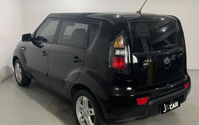 imagem-https://www.socarrao.com.br/sc-vehicle-images-prod/3816500/1789410957775-8475158_1_B_cc653ceddf.jpeg
