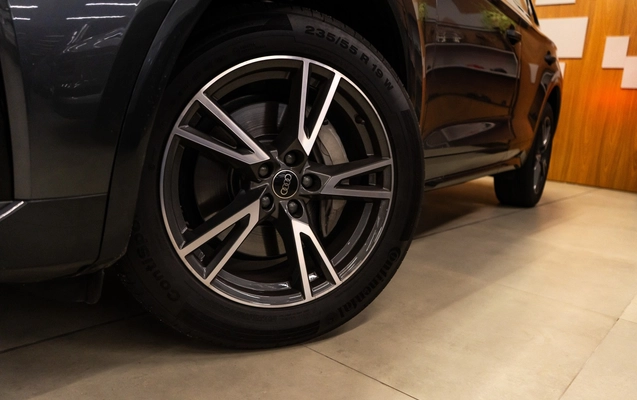 imagem-https://www.socarrao.com.br/sc-vehicle-images-prod/3816615/1789411175781-7_115135.jpg