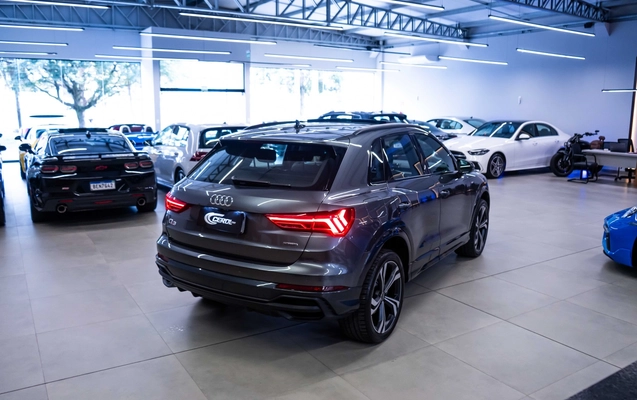 imagem-https://www.socarrao.com.br/sc-vehicle-images-prod/3816620/1789411177293-9_041411.jpg