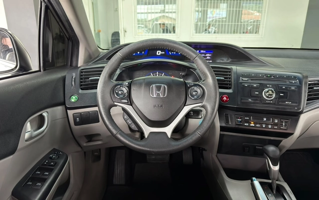 imagem-https://www.socarrao.com.br/sc-vehicle-images-prod/3816656/1789411277562-003_49c9a7ec0c9dbdbeb035187fa8995736.jpeg