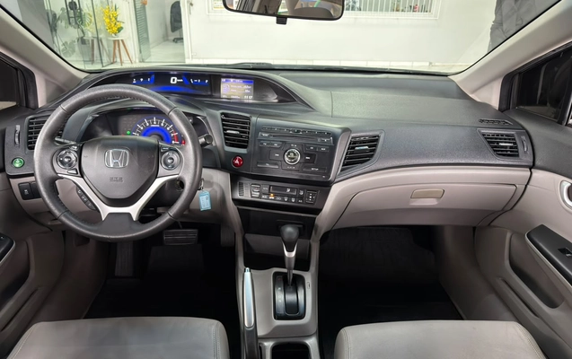 imagem-https://www.socarrao.com.br/sc-vehicle-images-prod/3816656/1789411277563-003_a8d4d5839cec9ad63df26f722a24d7cf.jpeg