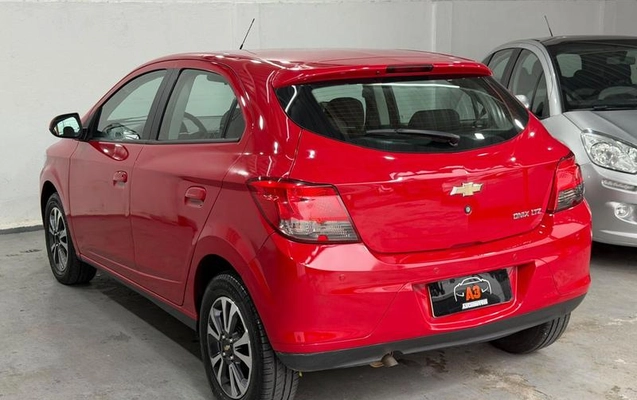 imagem-https://www.socarrao.com.br/sc-vehicle-images-prod/3816727/1789411536397-8471833_4_B_665c350a22.jpeg