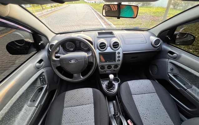 imagem-https://www.socarrao.com.br/sc-vehicle-images-prod/3816732/1789411544028-710a9779-3823-4982-82f0-62af2b20646e.jpg