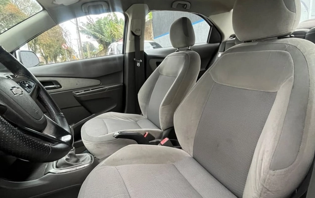 imagem-https://www.socarrao.com.br/sc-vehicle-images-prod/3816904/1789411947892-vehicle_image_1789411600_09829bd2a3161beabb2e43af3ba0c5a7.jpeg