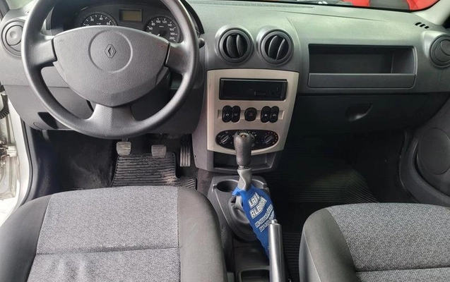 imagem-https://www.socarrao.com.br/sc-vehicle-images-prod/3816928/1789411983064-8475355_20_B_11f679dd39.jpeg