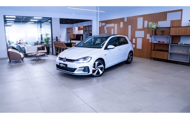 imagem-https://www.socarrao.com.br/sc-vehicle-images-prod/3816963/1789412016889-15_083837.jpg