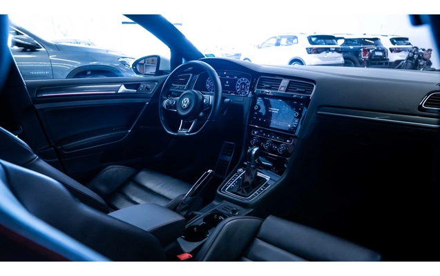 imagem-https://www.socarrao.com.br/sc-vehicle-images-prod/3816963/1789412016891-1_083837.jpg