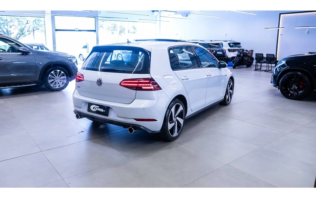 imagem-https://www.socarrao.com.br/sc-vehicle-images-prod/3816963/1789412016894-12_083837.jpg