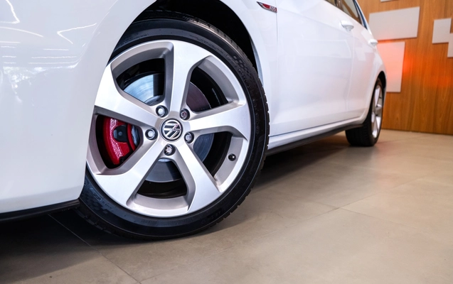 imagem-https://www.socarrao.com.br/sc-vehicle-images-prod/3816974/1789412024475-10_031049.jpg
