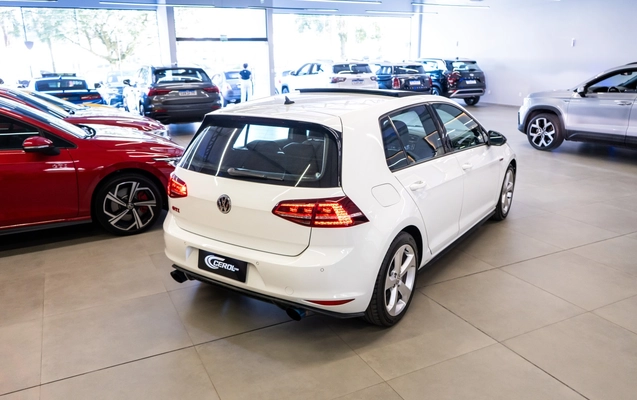 imagem-https://www.socarrao.com.br/sc-vehicle-images-prod/3816974/1789412024482-3_031049.jpg