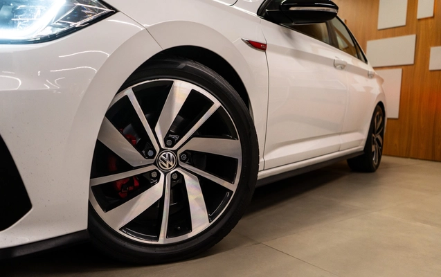 imagem-https://www.socarrao.com.br/sc-vehicle-images-prod/3816975/1789412025806-6_010507.jpg