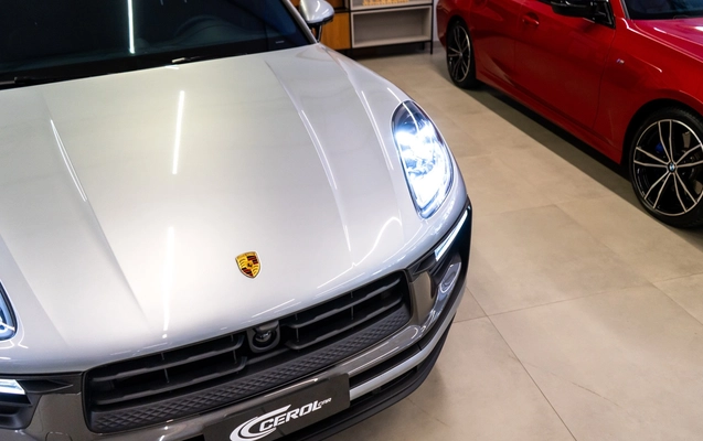 imagem-https://www.socarrao.com.br/sc-vehicle-images-prod/3816977/1789412027536-4_040023.jpg
