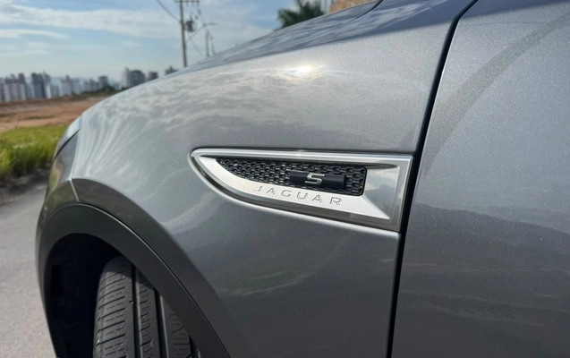 imagem-https://www.socarrao.com.br/sc-vehicle-images-prod/3816979/1789412029201-11_033255.jpg