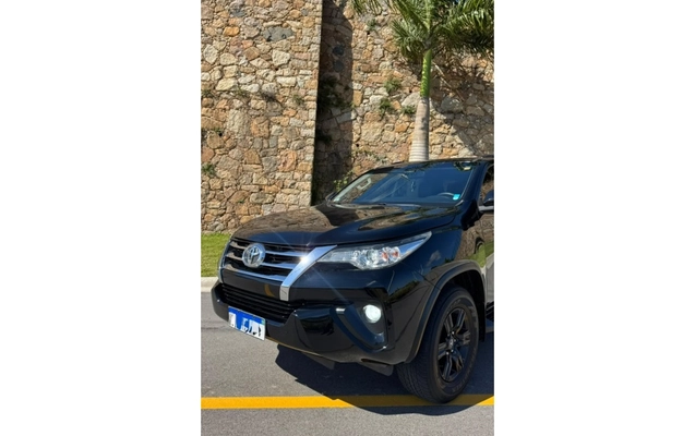 imagem-https://www.socarrao.com.br/sc-vehicle-images-prod/3816981/1789412031084-10_034136.jpg