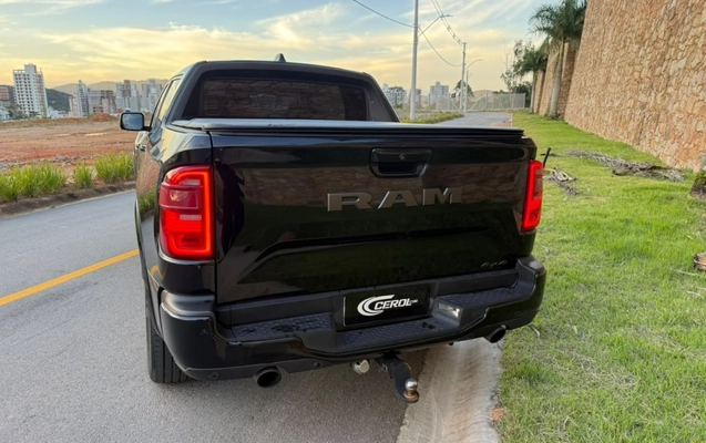 imagem-https://www.socarrao.com.br/sc-vehicle-images-prod/3816984/1789412033682-6_103133.jpg