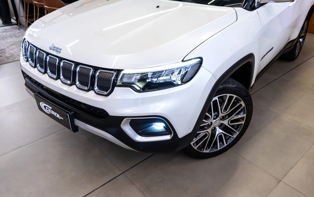 imagem-https://www.socarrao.com.br/sc-vehicle-images-prod/3816991/1789412037232-8_030243.jpg