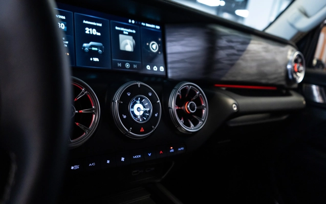 imagem-https://www.socarrao.com.br/sc-vehicle-images-prod/3816992/1789412038066-13_050702.jpg