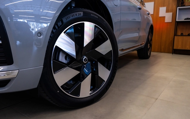 imagem-https://www.socarrao.com.br/sc-vehicle-images-prod/3816994/1789412039180-9_105640.jpg