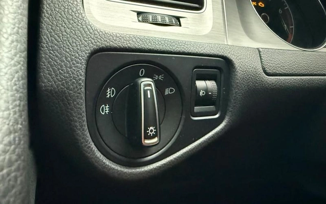 imagem-https://www.socarrao.com.br/sc-vehicle-images-prod/3817160/1789418010270-8471221_16_B_f4bba36238.jpeg