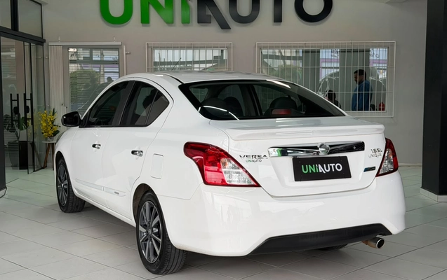 imagem-https://www.socarrao.com.br/sc-vehicle-images-prod/3817170/1789412670798-003_fbb55cf0d166fe3f9f200c045be626ea.jpeg