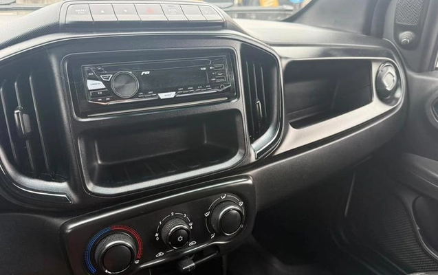 imagem-https://www.socarrao.com.br/sc-vehicle-images-prod/3817172/1789412755187-8473977_7_B_b23e680d22.jpeg