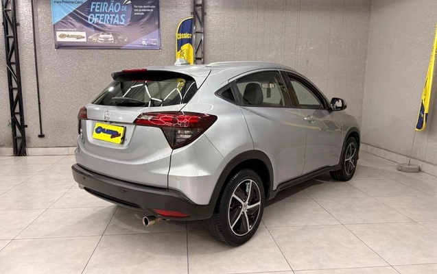 imagem-https://www.socarrao.com.br/sc-vehicle-images-prod/3817379/1789591198713-8475188_6_B_0e9cd4f8a8.jpeg