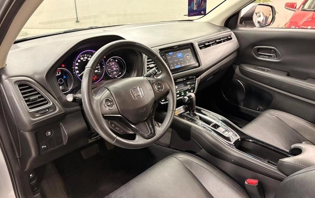 imagem-https://www.socarrao.com.br/sc-vehicle-images-prod/3817379/1789591198719-8475188_9_B_3d0b2afb48.jpeg
