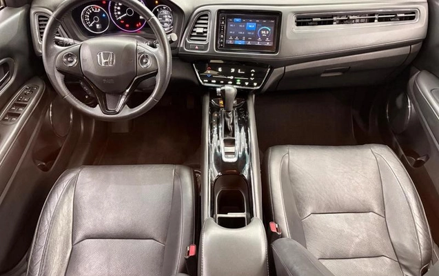 imagem-https://www.socarrao.com.br/sc-vehicle-images-prod/3817379/1789591198728-8475188_13_B_da36d924ee.jpeg