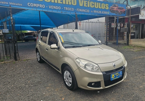 Renault Sandero 2013 Bege — foto 1 de 3