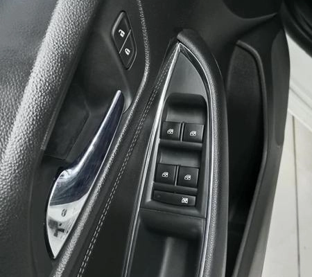 imagem-https://www.socarrao.com.br/sc-vehicle-images-prod/3817534/1789576002066-8449001_14_B_f9bc3dce3a.jpeg