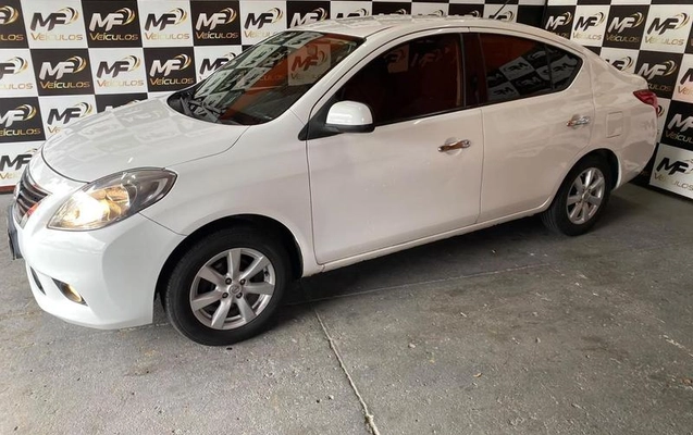 imagem-https://www.socarrao.com.br/sc-vehicle-images-prod/3817541/1789413817974-8475402_13_B_20b157b692.jpeg