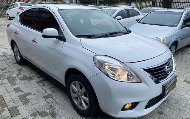 imagem-https://www.socarrao.com.br/sc-vehicle-images-prod/3817541/1789413817976-8475402_6_B_24d57341e6.jpeg