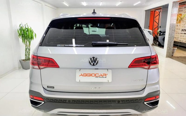 imagem-https://www.socarrao.com.br/sc-vehicle-images-prod/3817543/1789413819411-7835397_24_B_cffd5eb7a5.jpeg